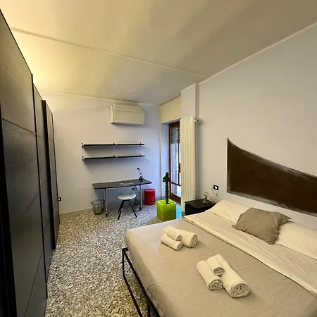 4 Balconi House- Moderno A