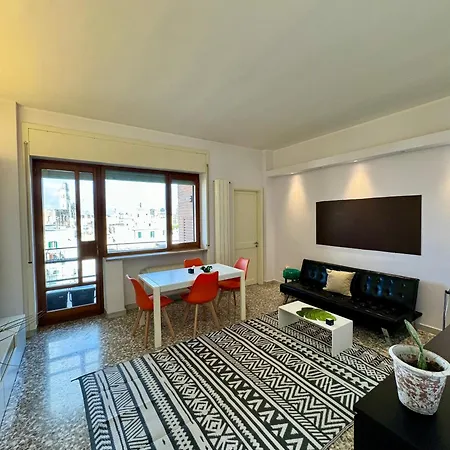 4 Balconi House- Moderno A