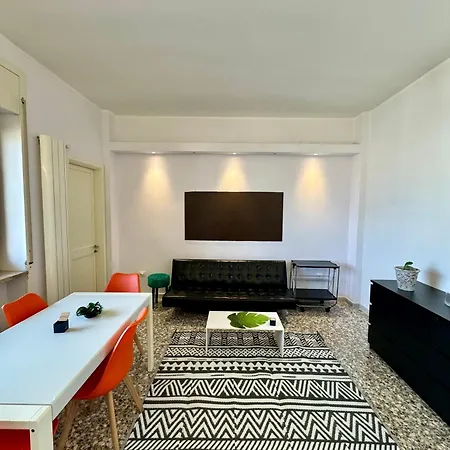 4 Balconi House- Moderno A Apartment *