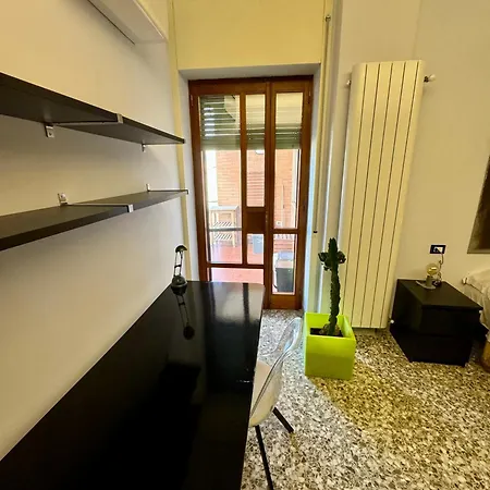 4 Balconi House- Moderno A شقة