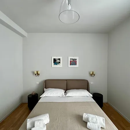 4 Balconi House- Moderno A Lecce