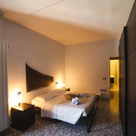 4 Balconi House- Moderno A *