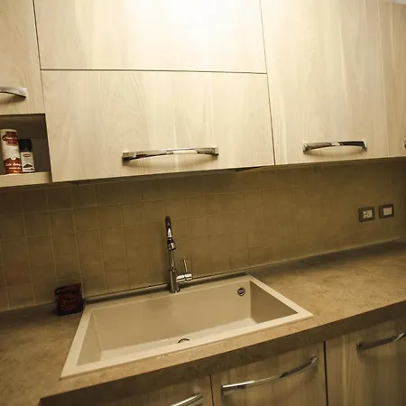 4 Balconi House- Moderno A Lägenhet *