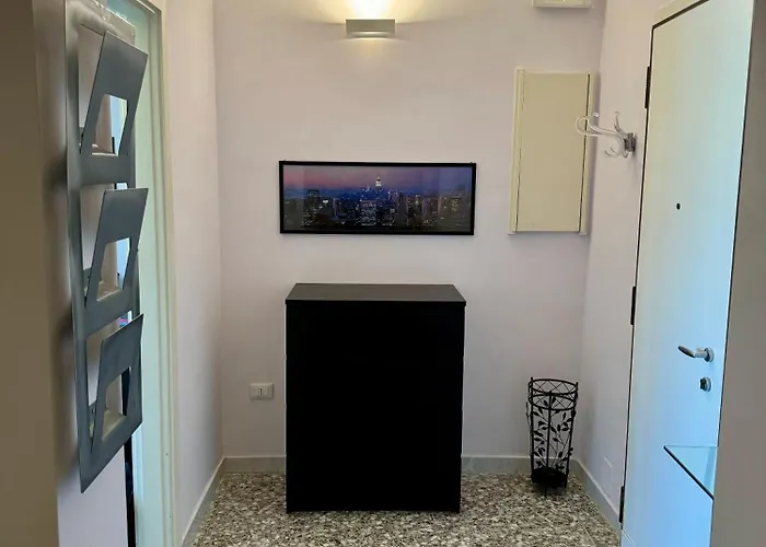 4 Balconi House- Moderno A דירה לצ'ה