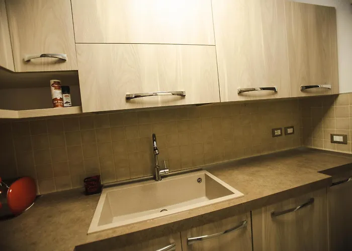 4 Balconi House- Moderno A דירה *